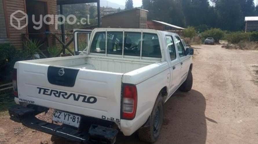 Vendo Nissan Terrano 2011 japonesa