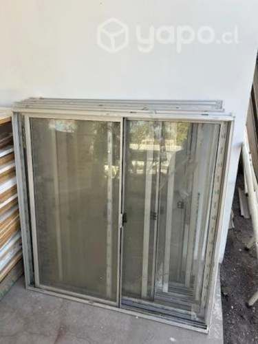 Ventanas Aluminio con Vidrios