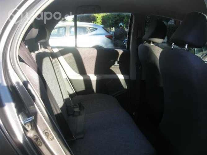 Vendo toyota yaris sport