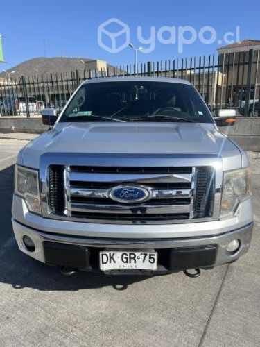 Se vende Ford / F150 DCAB XLT 5.0 2012