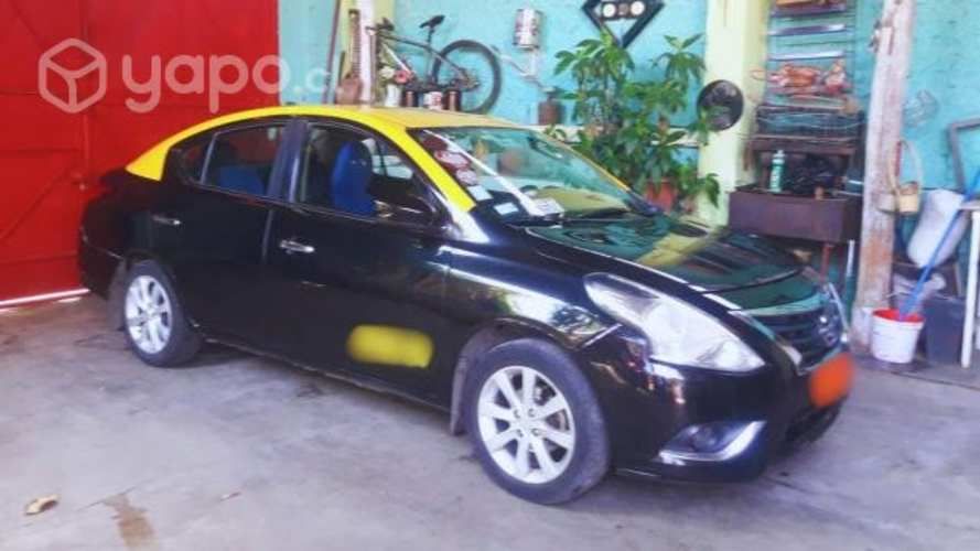 Venta de taxi básico NISSAN VERSA 2016