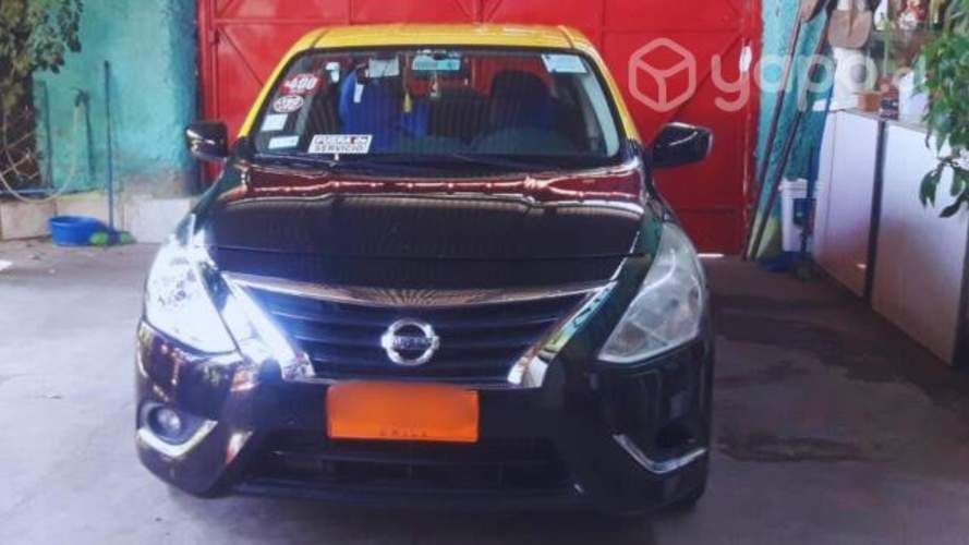 Venta de taxi básico NISSAN VERSA 2016