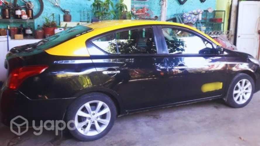 Venta de taxi básico NISSAN VERSA 2016