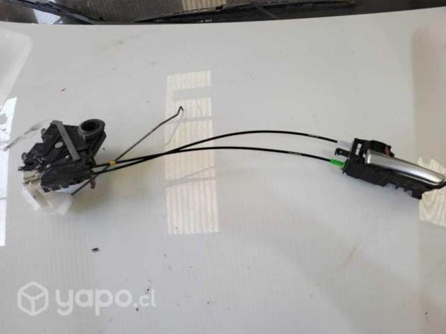 Chapa puerta toyota yaris 2022-2023