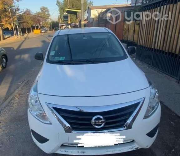 Nissan versa 2018