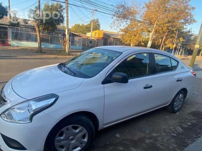 Nissan versa 2018