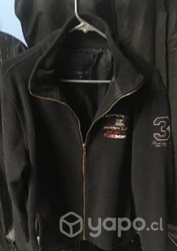 Poleron Talla S con cierres, sin gorro, poco uso