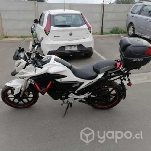 Se Vende moto lifan KPT 200