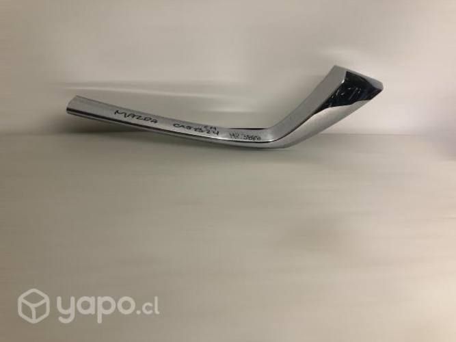 Bisel cromado de mascara lh mazda cx
