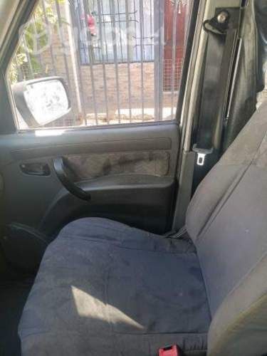 Mahindra pick up 2011