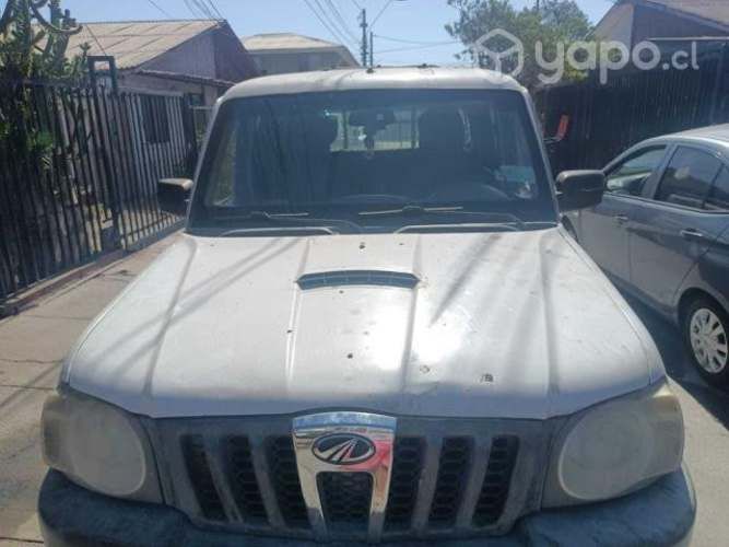 Mahindra pick up 2011