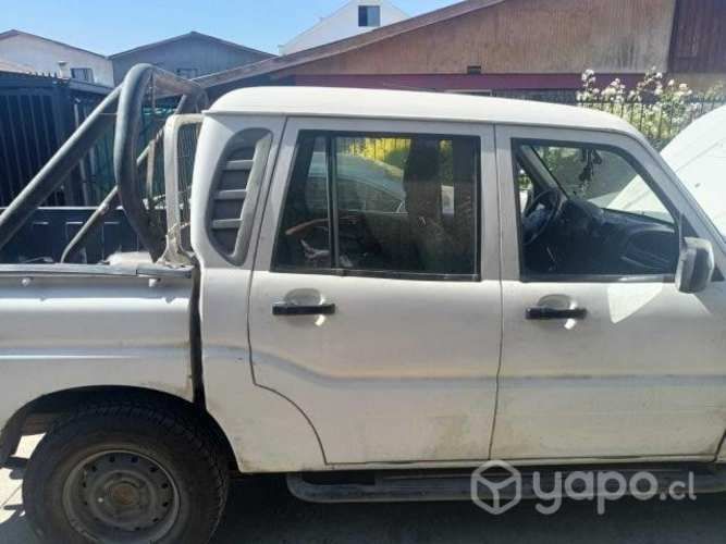 Mahindra pick up 2011