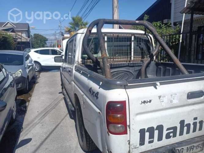 Mahindra pick up 2011