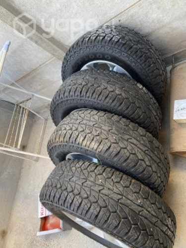 Llantas con neumáticos