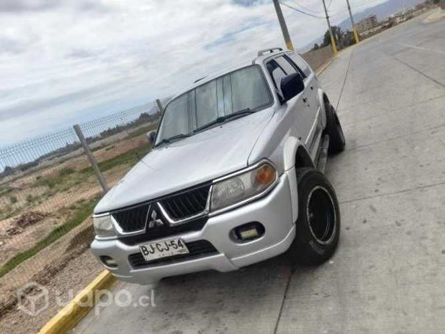 Mitsubishi montero sport 4x4 3.0 bencinero