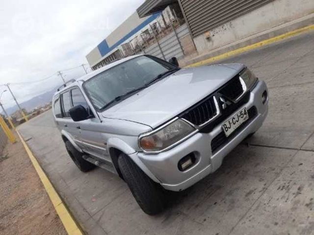 Mitsubishi montero sport 4x4 3.0 bencinero
