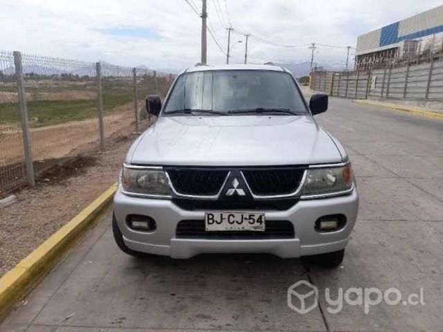 Mitsubishi montero sport 4x4 3.0 bencinero