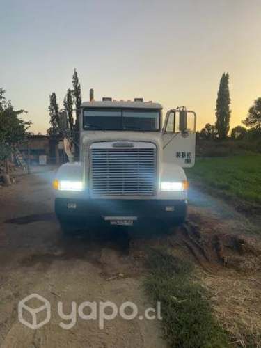 Freightliner FLD120