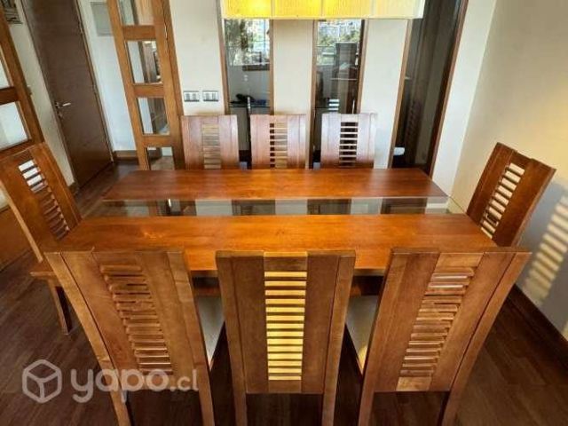 Comedor marca ROSEN con 10 sillas