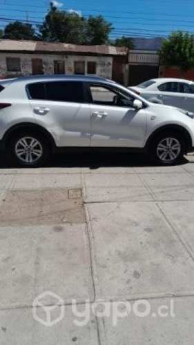 Vendo Kia Sportage solo por renovación excelente e
