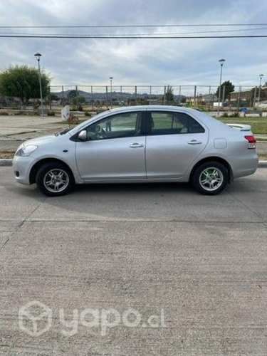 Toyota yaris sedan