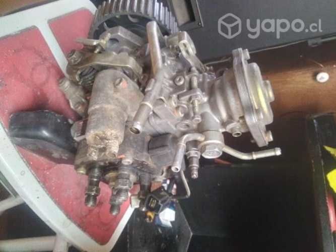 Bomba injectora camion NKR