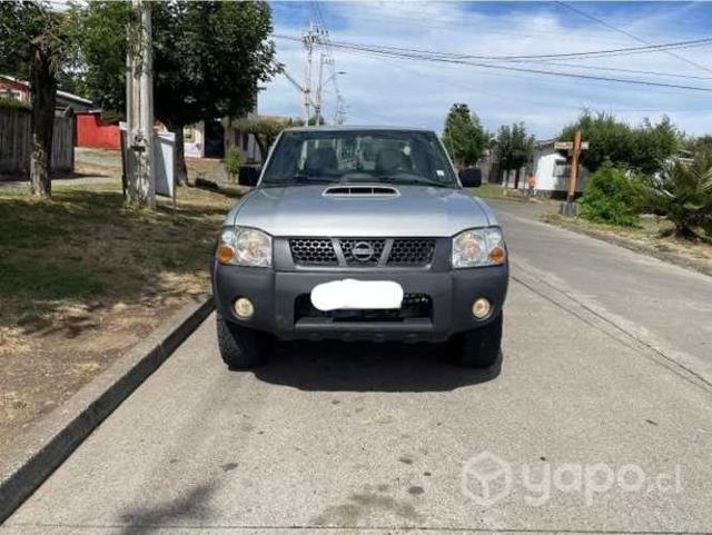 Se vende camioneta Nissan terrano 2014 4x4