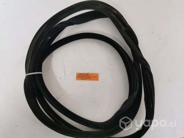 Goma Contorno Carroc Pta tra der (LD60) Land Rover