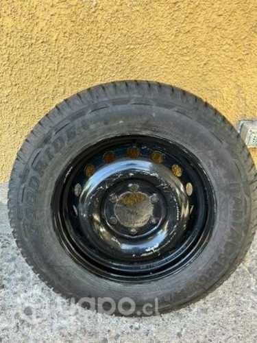 Llanta Toyota Hilux