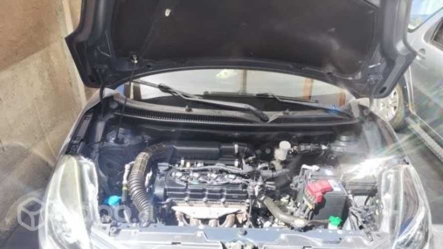 Vendo auto suzuki baleno año 2018