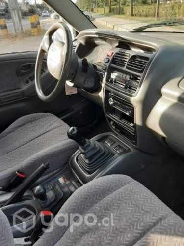 Suzuki grand nomade 2003