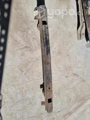 Refuerzo parachoque Hyundai Tucson 2006