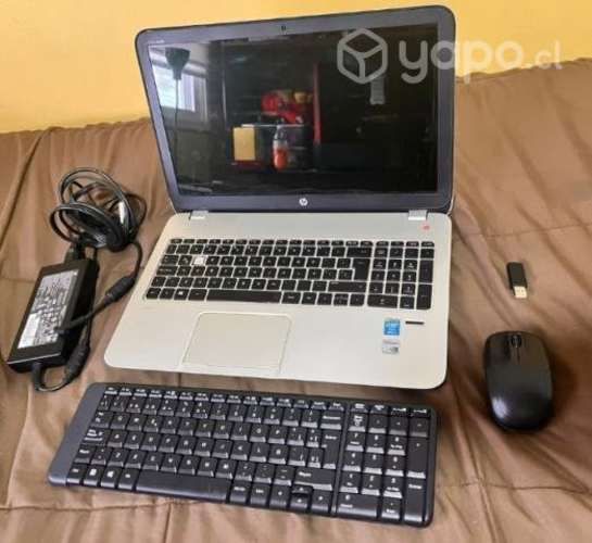 Notebook Hp + Teclado y Mouse