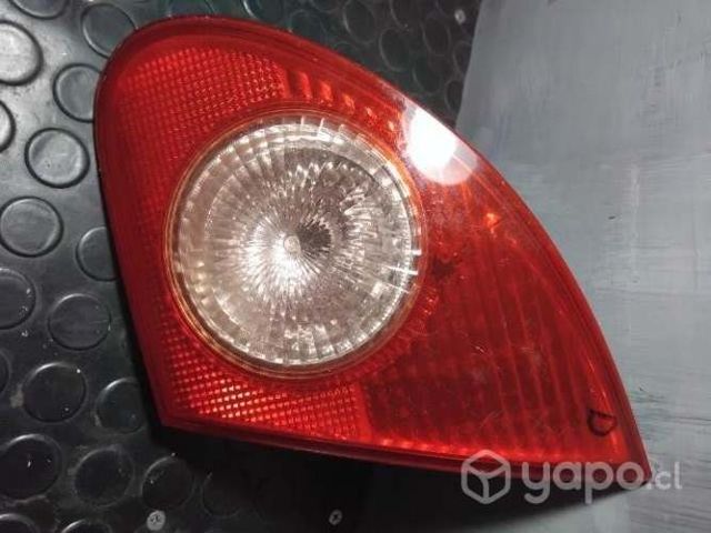 Farol trasero isquierdo toyota corolla