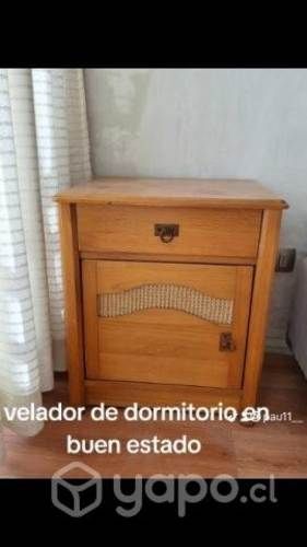 Velador de madera