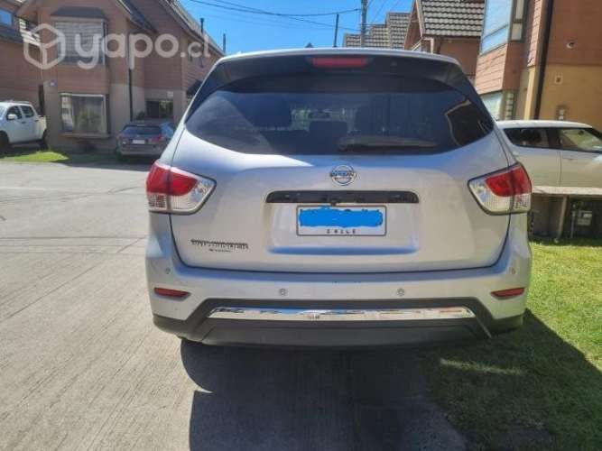 Nissan pathfinder 2017