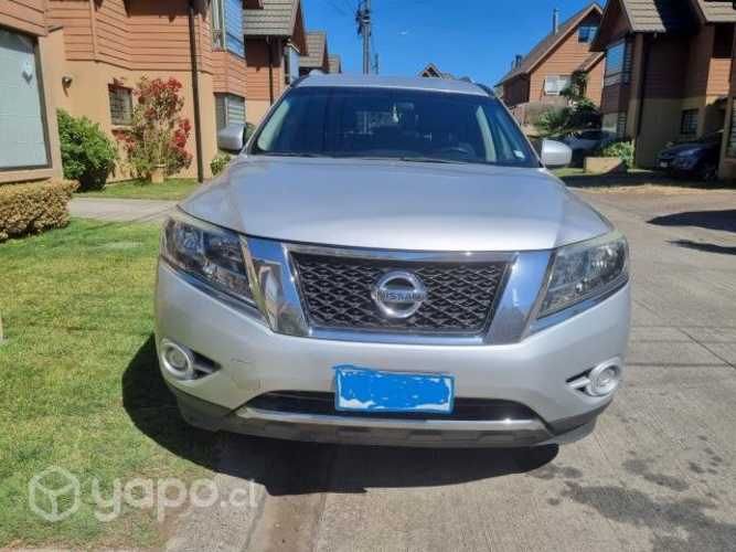 Nissan pathfinder 2017