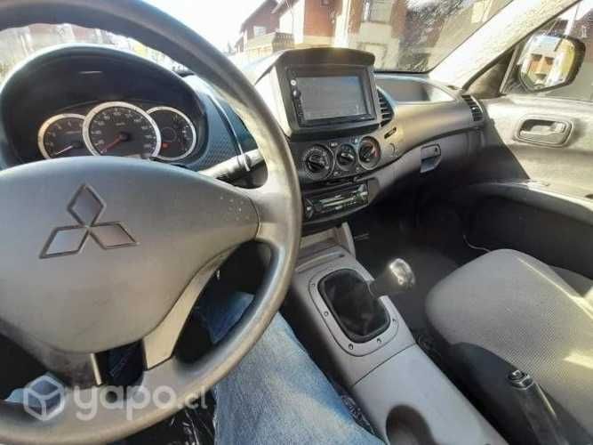 Vendo Mitsubishi L200