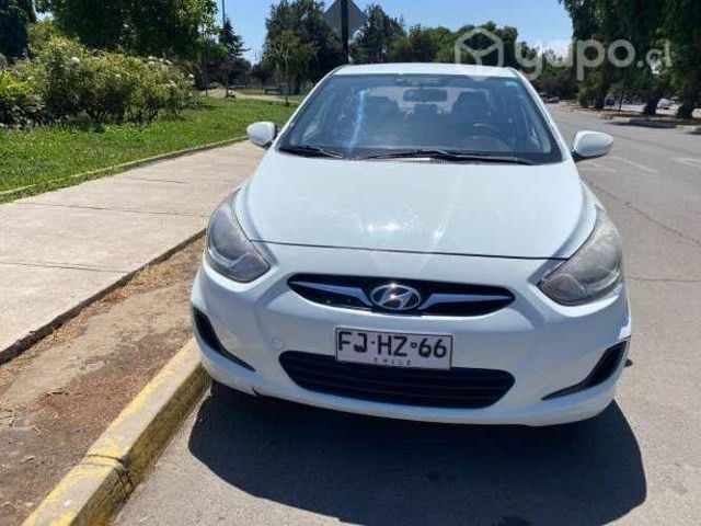 Hyundai accent 2013