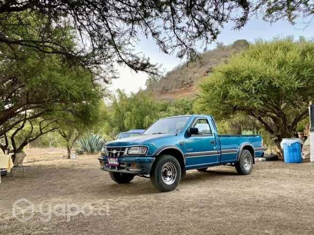 Chevrolet Luv 2.2