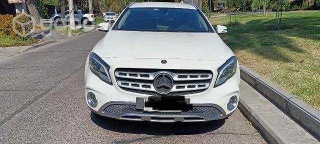 Vendo Mercedes-Benz GLA200 diesel