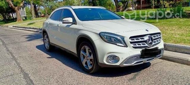 Vendo Mercedes-Benz GLA200 diesel