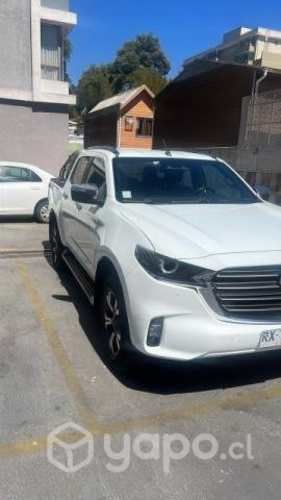 Camioneta Mazda único dueño