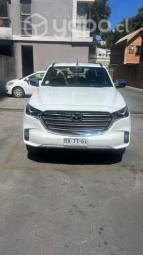 Camioneta Mazda único dueño