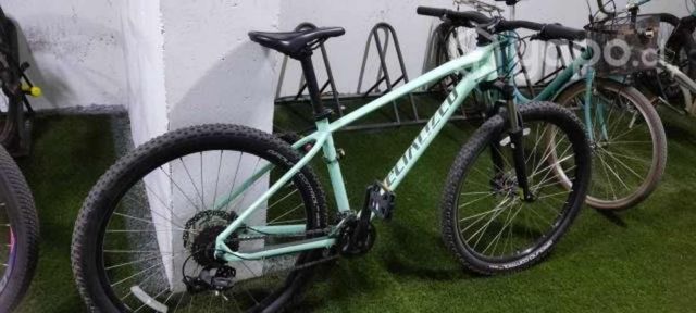 Bicicleta Specialized Rockhopper Sport 29