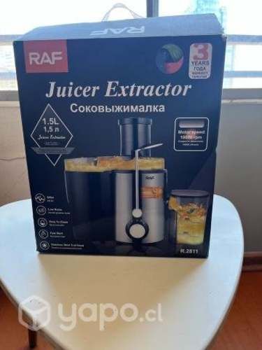 Extractor de jugos exprimidor marca RAF