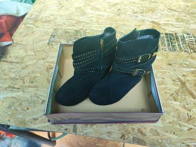 Botines y zapatos de mujer