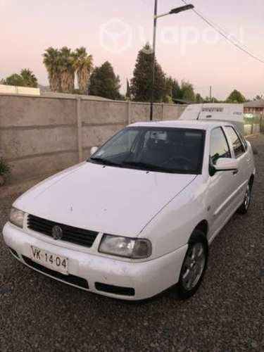 Se vende Volskwagen polo classic 1.6