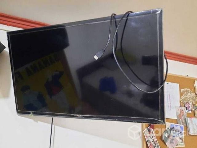 Televisor smart tv