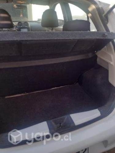 Se Vende Nissan Modelo MARCH, Año 2012